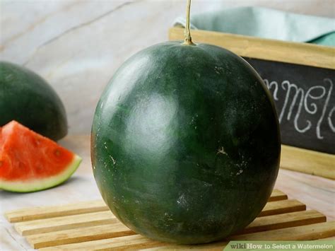 How to Select a Watermelon: 14 Steps (with Pictures) .